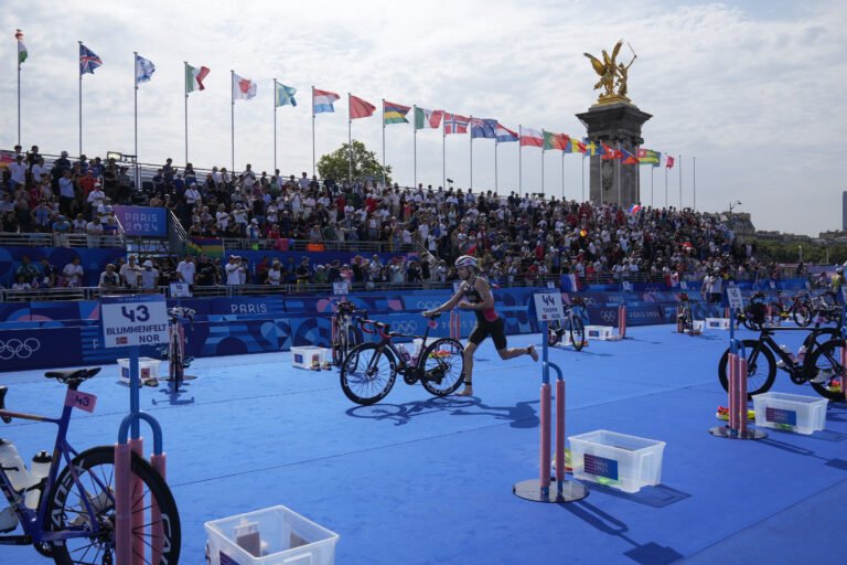 Manitoba’s Mislawchuk finishes 9th in Olympic triathlon