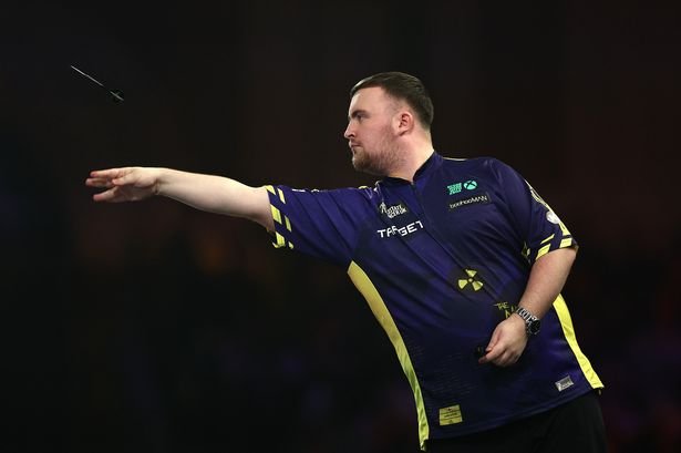 World Darts Championship LIVE updates – Luke Littler destroys Stephen Bunting to reach the final