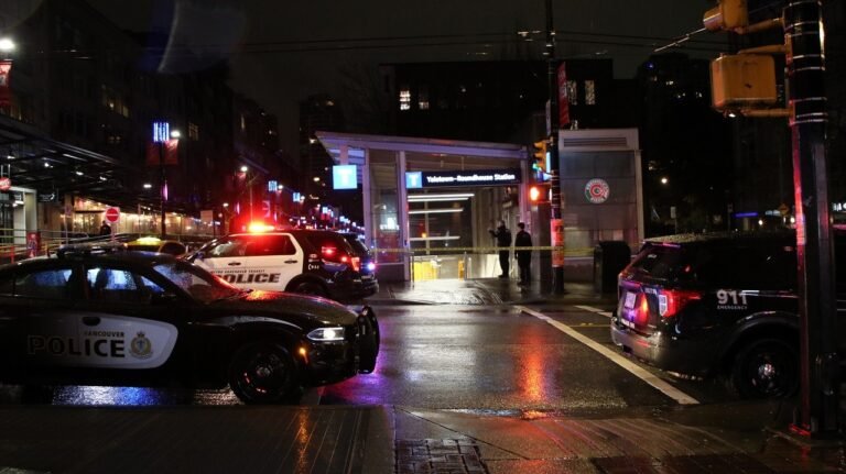 2 arrested in stabbing that closed Yaletown Canada Line station for hours