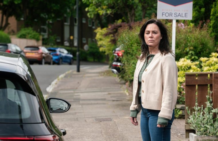 Emma Barnett (Jill Halfpenny) Emma watching the prospective buyer. TV Still Paramount