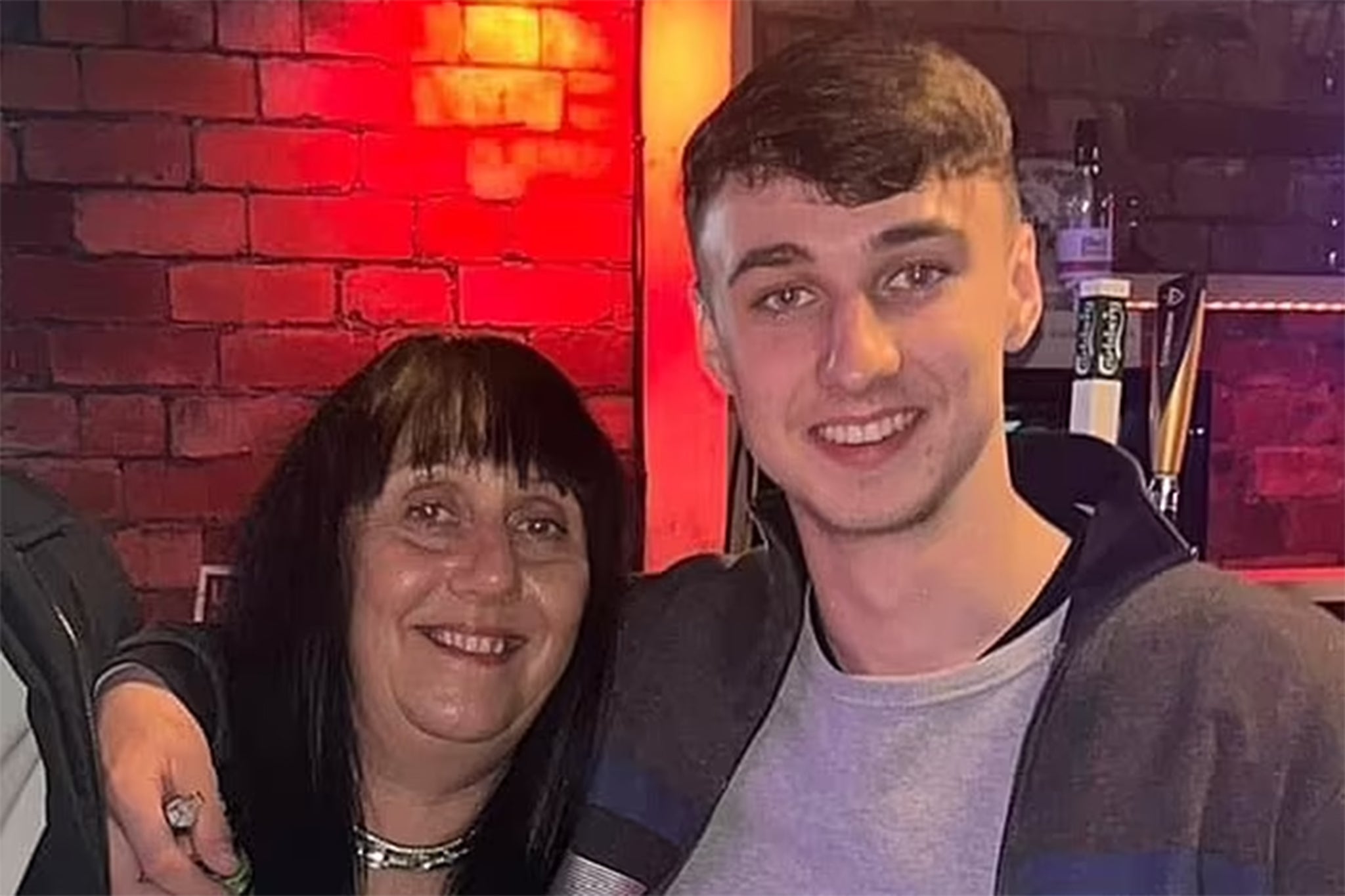 His mother Debbie Duncan discovered the Snapchat message after logging in to his account