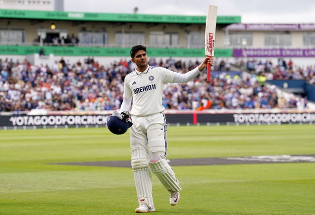 Indiaās Shubman Gill acknowledges the crowd