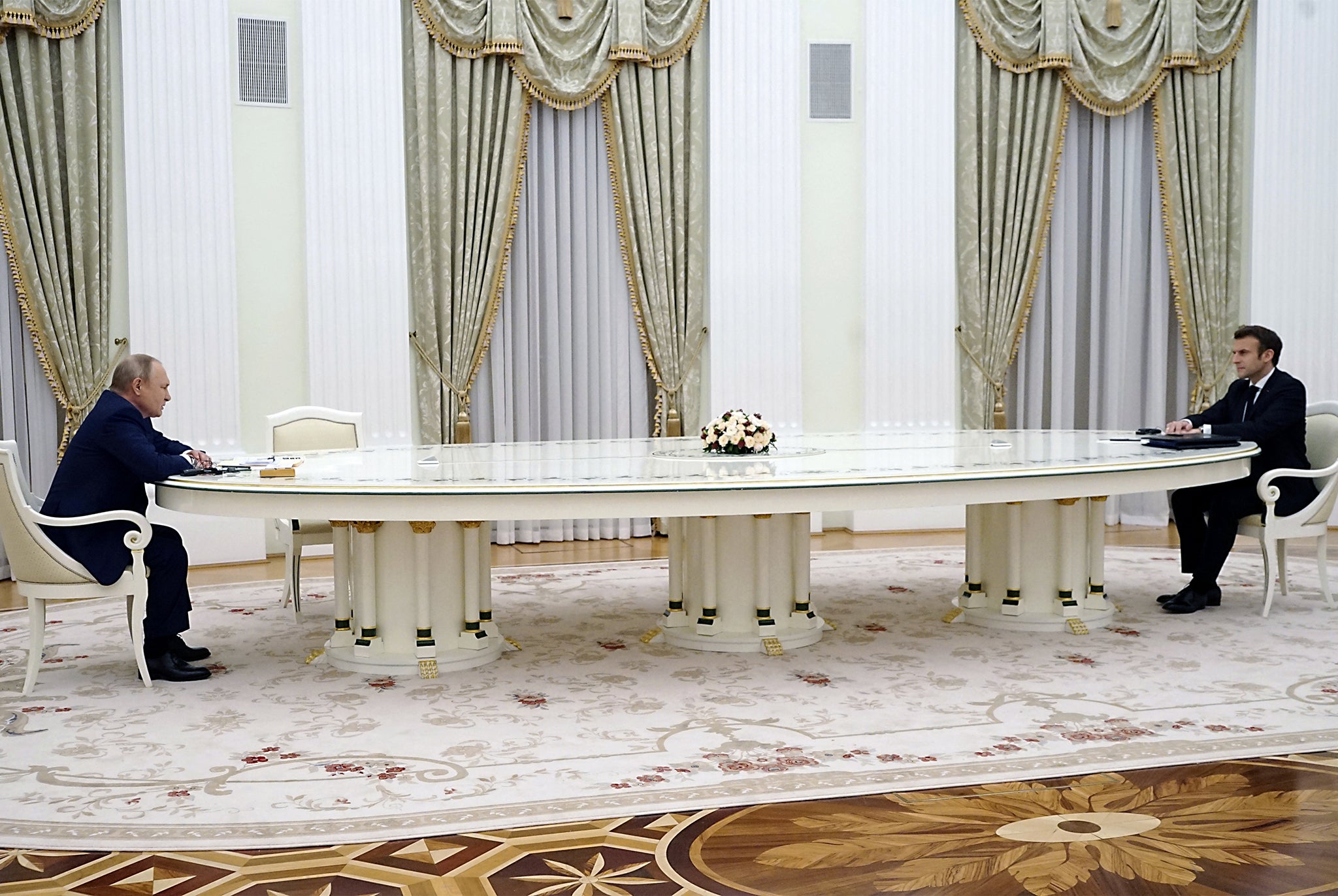 French president Emmanuel Macron meets with Russian president Vladimir Putin in Moscow in February 2022