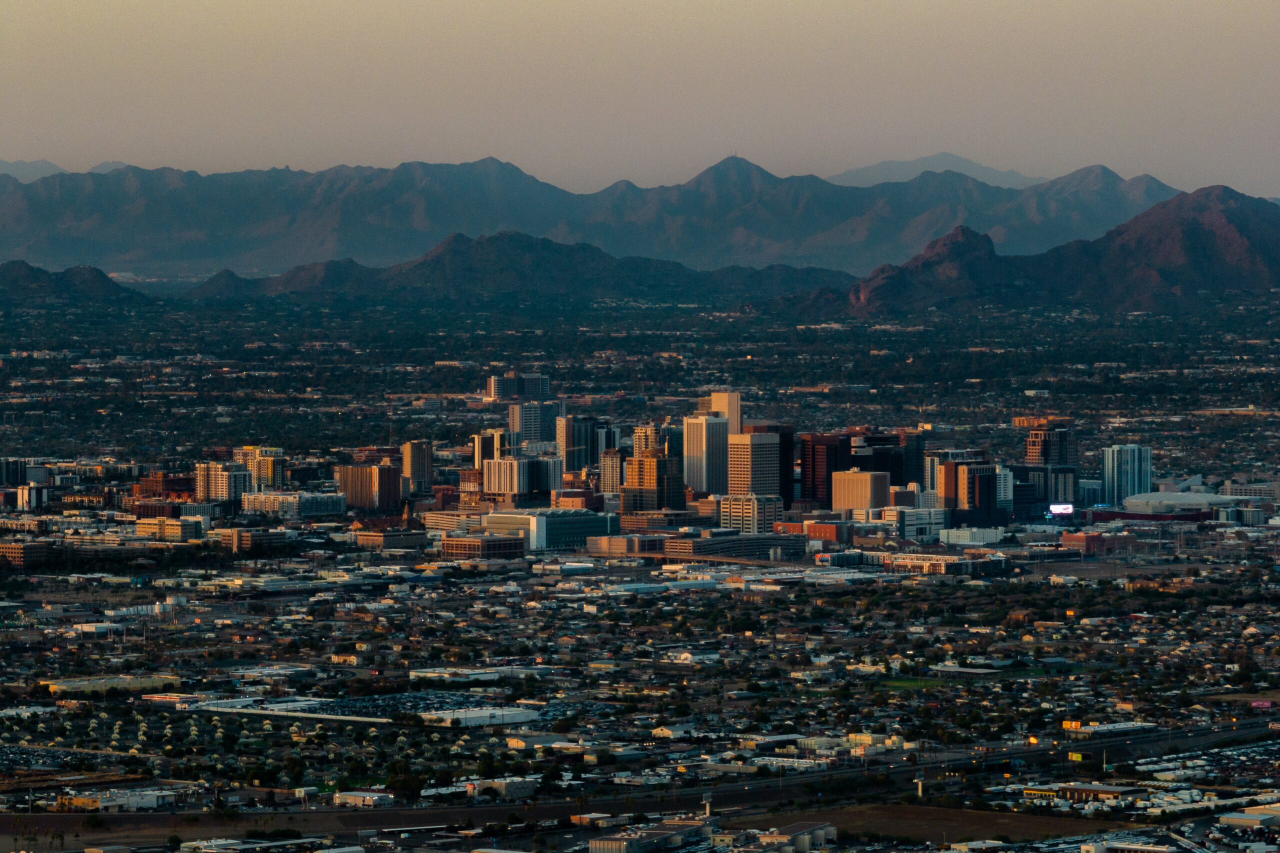 There are 10 U.S. cities you may want to avoid over how boring they can be, including Phoenix, Arizona