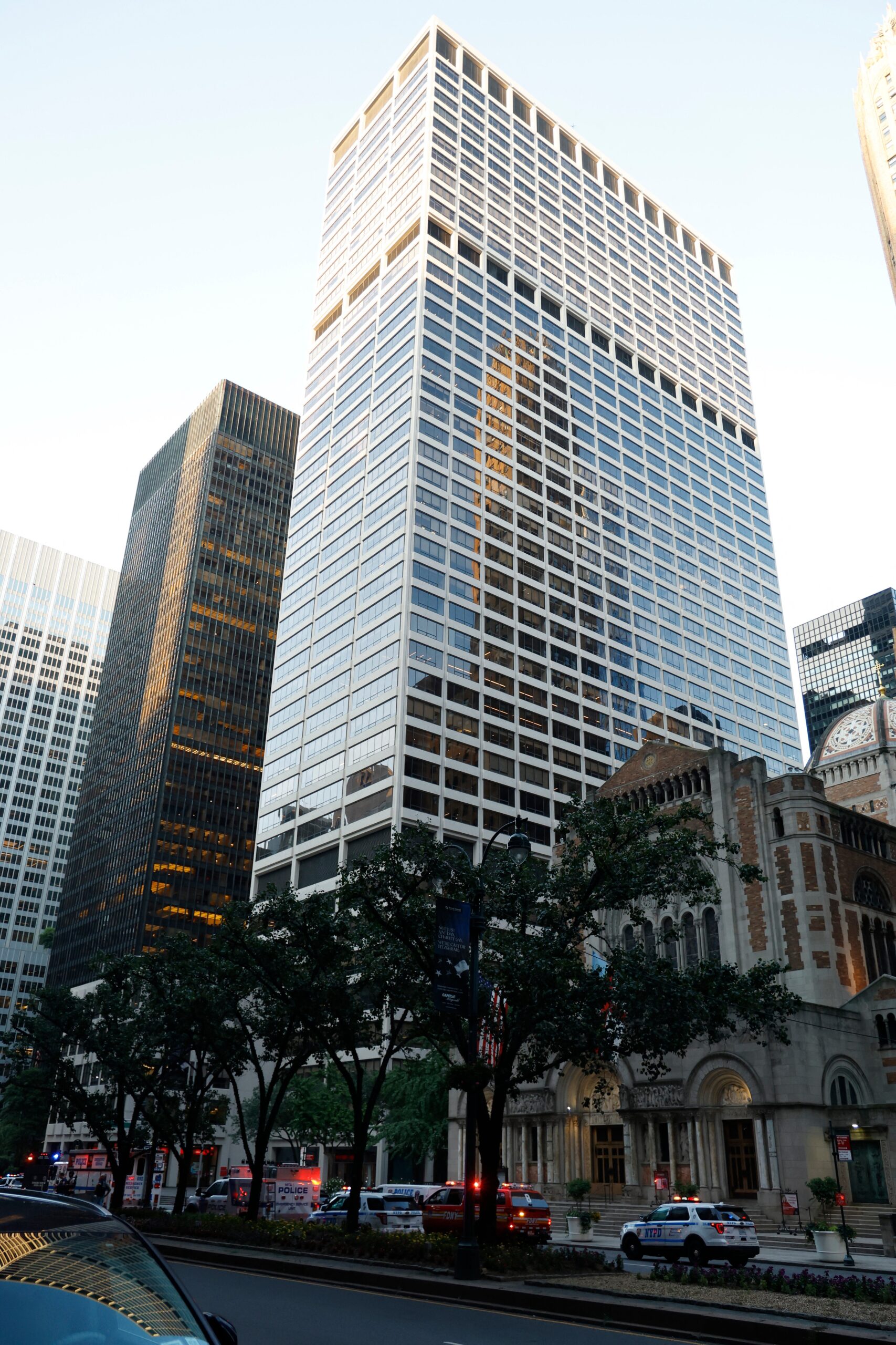 Shooting occurred at Manhattan tower home to offices of NFL and financial firms KPMG and Blackstone