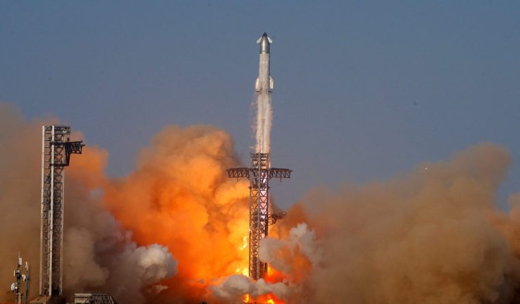 SpaceX's next-generation Starship spacecraft atop its Super Heavy booster is launched on its ninth test at the company's launch pad in Starbase, Texas, U.S., May 27, 2025. REUTERS/Joe Skipper TPX IMAGES OF THE DAY