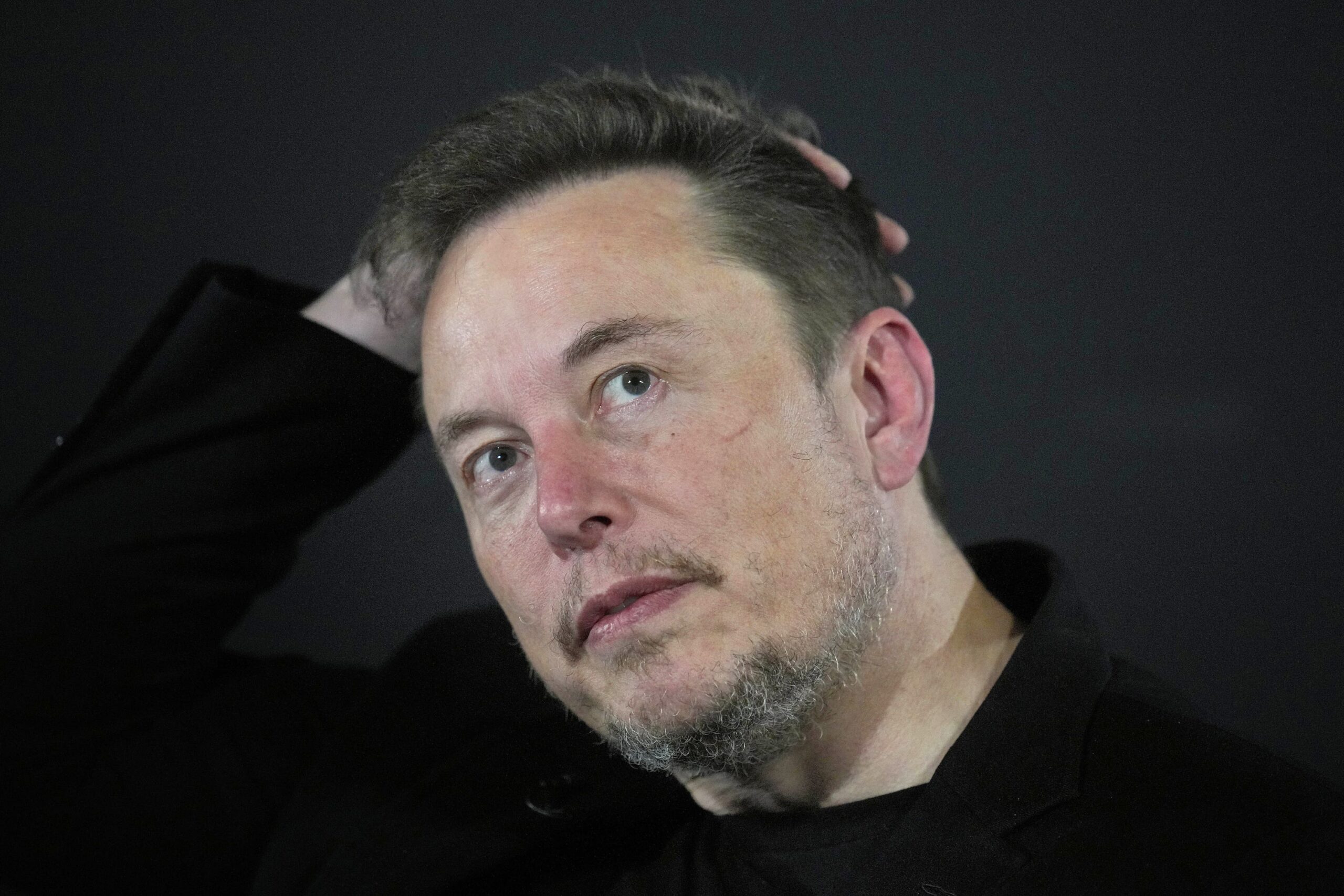 Elon Musk announced plans to âhelp fund legal actions against corrupt officials who aided and abetted the rape of Britainâ