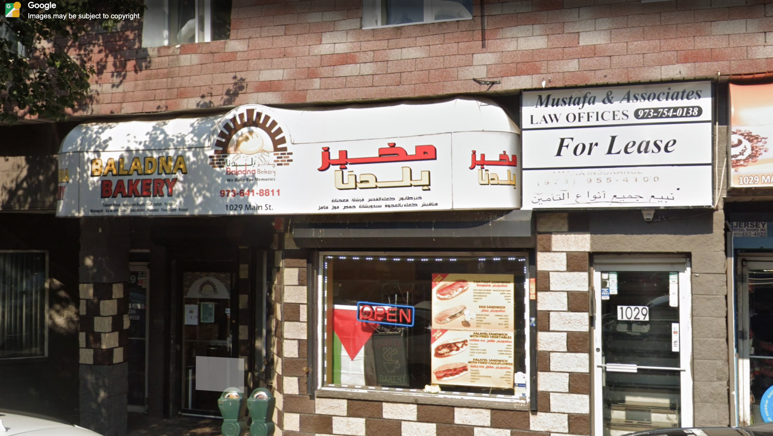 A âknife-wieldingâ customer of a New Jersey bakery who was angry he was given food he was allergic to four years ago returned to the establishment last week to stab the two owners, authorities said.