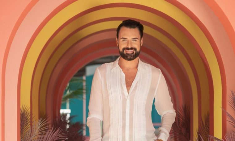 Picture Shows (l-r) : The host Rylan Clark Dating Naked Season 1 TV still Paramount+