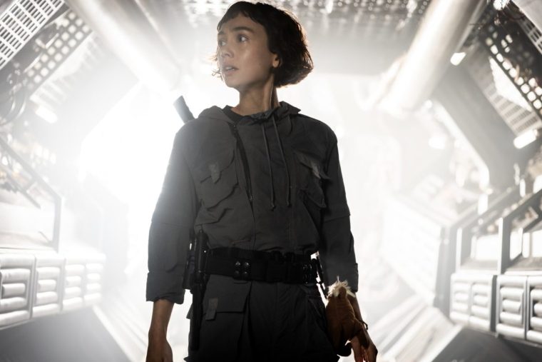 FX's Alien: Earth -- Pictured: Sydney Chandler as Wendy. CR: Patrick Brown/FX Alien: Earth TV still FX Disney+ Provided by leo.dawson@organic-publicity.com
