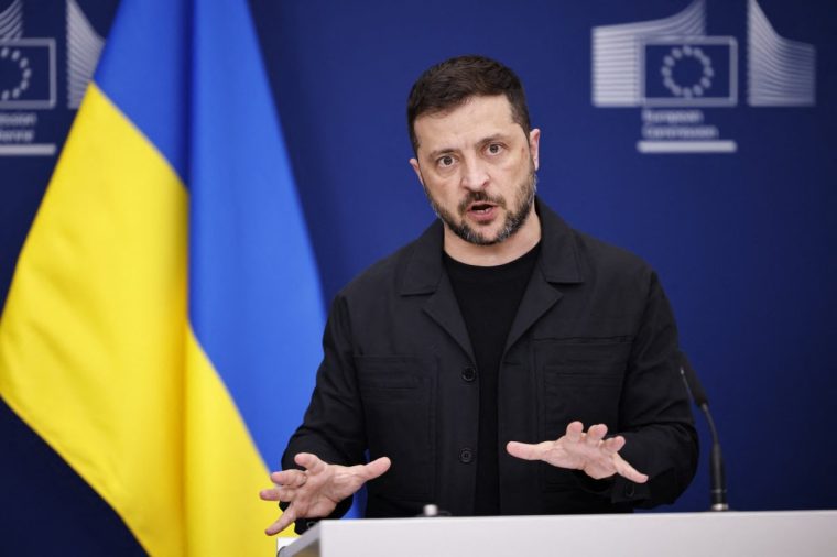 TOPSHOT - Ukraine's President Volodymyr Zelensky speaks during a joint press conference with European Commission President in Brussels, on August 17, 2025. (Photo by Simon Wohlfahrt / AFP) (Photo by SIMON WOHLFAHRT/AFP via Getty Images) *** BESTPIX ***