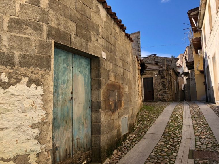 Ollolai, in deep Sardinia, digital nomad village that only wants Americans - Roberto Tangianu