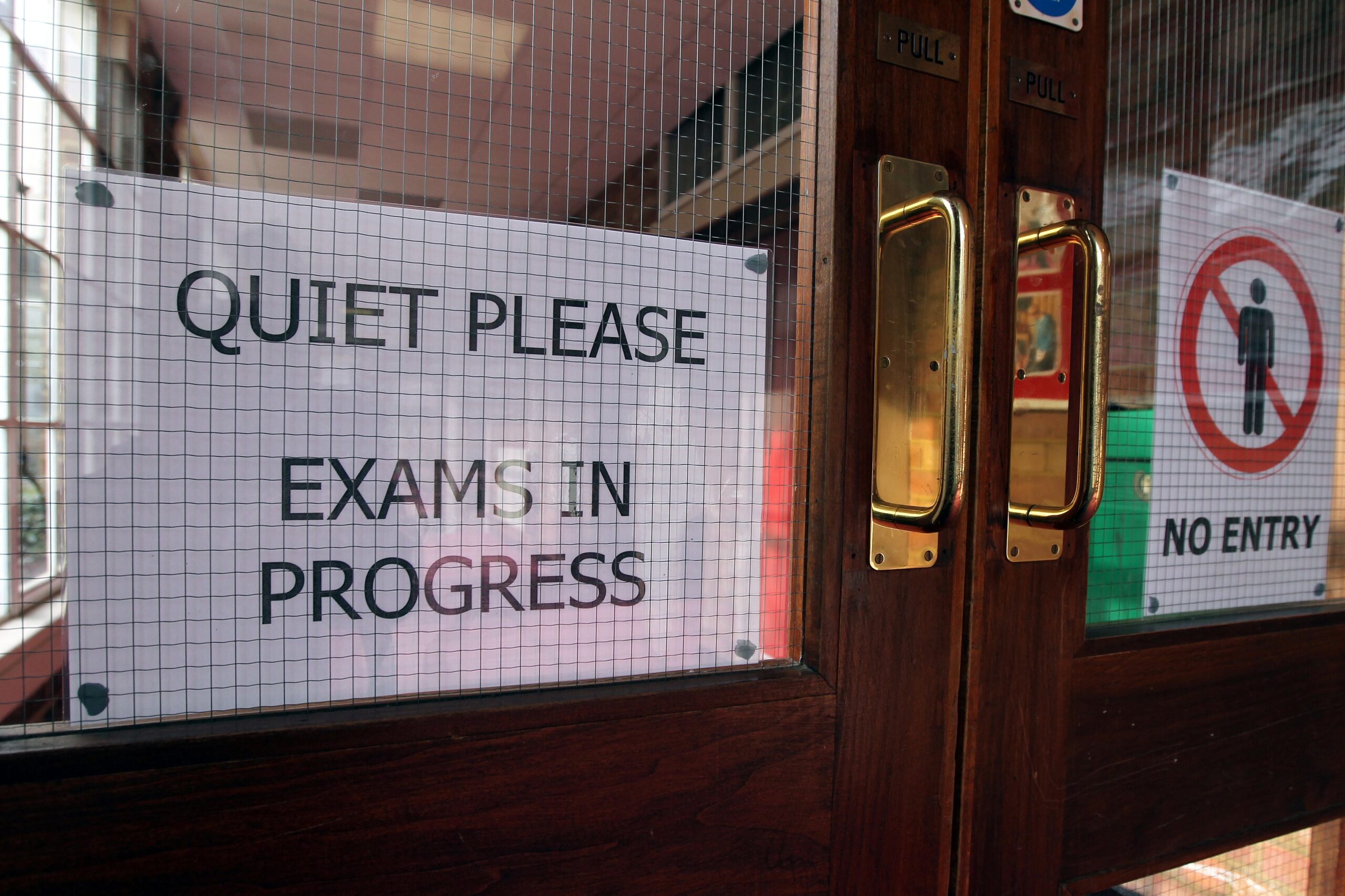The education secretary says she expects a ‘pretty straightforward year’ for school leavers