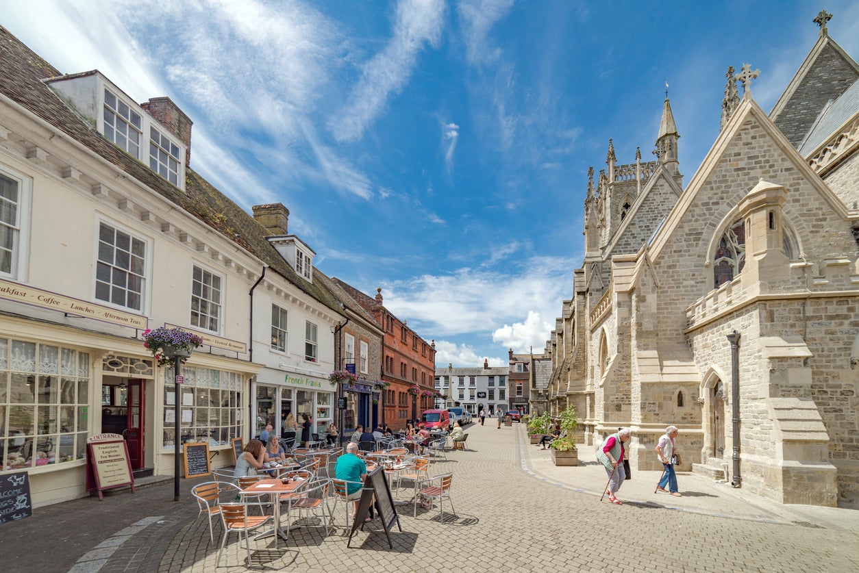 The man and woman are both from Newport on the Isle of Wight
