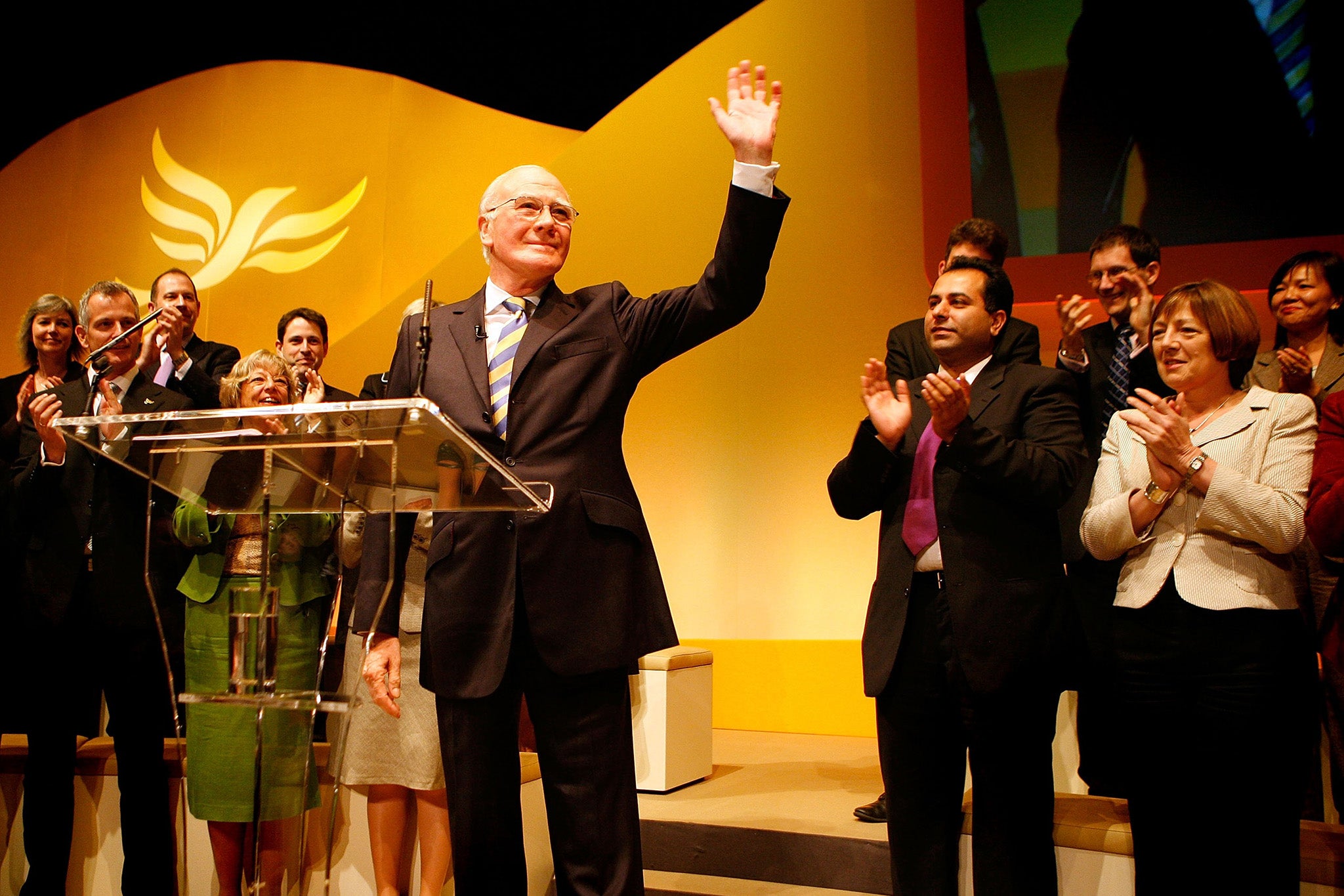 Lord Campbell was a âtrue Liberal giantâ, Sir Ed Davey said