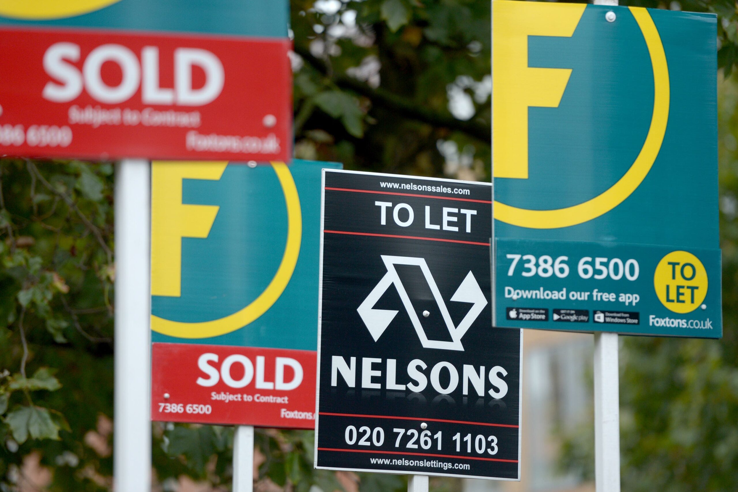 Elliott Jordan-Doak, a senior UK economist at Pantheon Macroeconomics, said house prices have remained subdued but are likely to continue rising slowly over the coming months