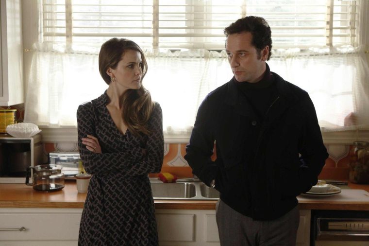 Keri Russell and Matthew Rhys play KGB spies posing as an ordinary American couple in 'The Americans' (Photo: Craig Blankenhorn /Fox TV)