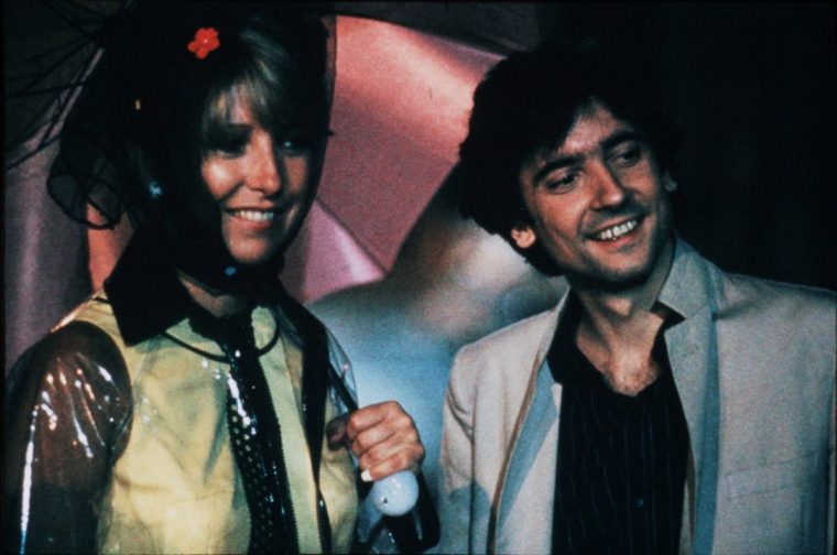 Film : After Hours (1985). Griffin Dunne (R) in the Martin Scorsese black comedy.