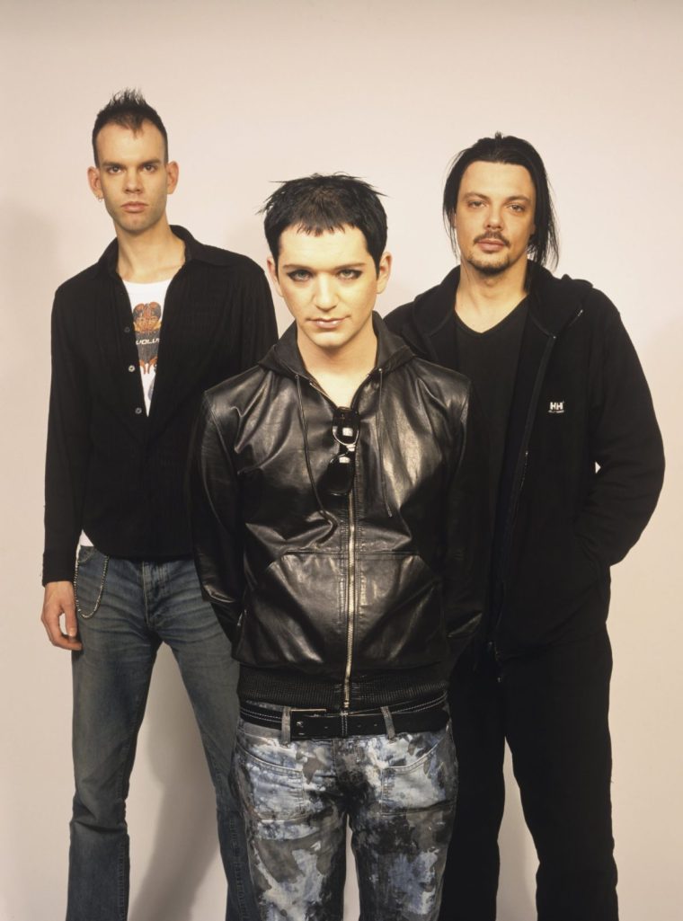 Placebo (Stefan Olsdal, Brian Molko and Steve Hewitt), pop group, circa 2001. (Photo by Tim Roney/Getty Images)