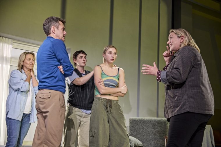 Nicola Walker, Paul Higgins, Alby Baldwin, Ella Lily Hyland, Lucy Thackeray The Unbelievers Royal Court Theatre Credit: Brinkhoff Moegenburg Provided by NatashaRyszka-Onions@royalcourttheatre.com The Unbelievers by Nick Payne The Cast Alby Baldwin Jaz Singh Deaol Paul Higgins Ella Lily Hyland Martin Marquez Harry Kershaw Lucy Thackeray Nicola Walker Isabel Adomakoh Director Marianne Elliott Designer Bunny Christie Lighting Designer Jack Knowles Composer and Sound Designer Nicola T. Chang Movement Director Etta Murfitt Casting Director Charlotte Sutton CDG Casting Associate Saffeya Shebli Design Associate Verity Sadler Assistant Director Anna Hampton Props Supervisor Lily Mollgaard Voice Hazel Holder Production Manager Zara Drohan (she/her) Costume Superviser Lucy Walshaw (she/her) Company Manager Mica Taylor (she/her) Lead Producer Hannah Lyall (she/her) Executive Producer Steven Atkinson