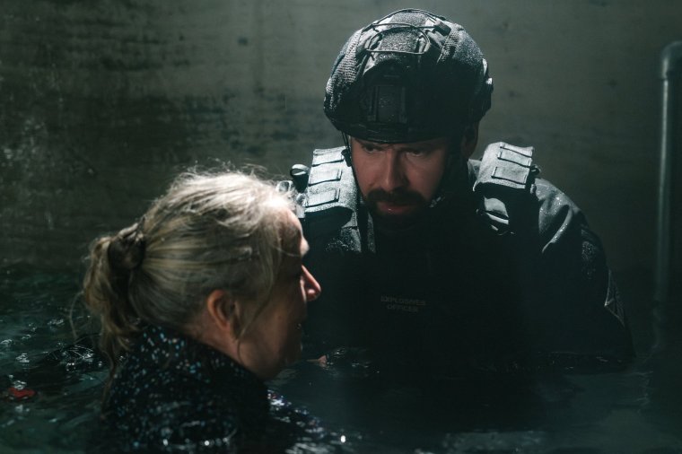 HTM PRODUCTIONS FOR ITV TRIGGER POINT SERIES 3 EPISODE 1 Pictured:MARK ROWLEY as Rich Manning and LUCY ELIZABETH ALLEN as Agnes Raffner. This image is under copyright and can only be reproduced for editorial purposes in your print or online publication. This image cannot be syndicated to any other third party. For further information please contact: Patrick.smith@itv.com 07909906963