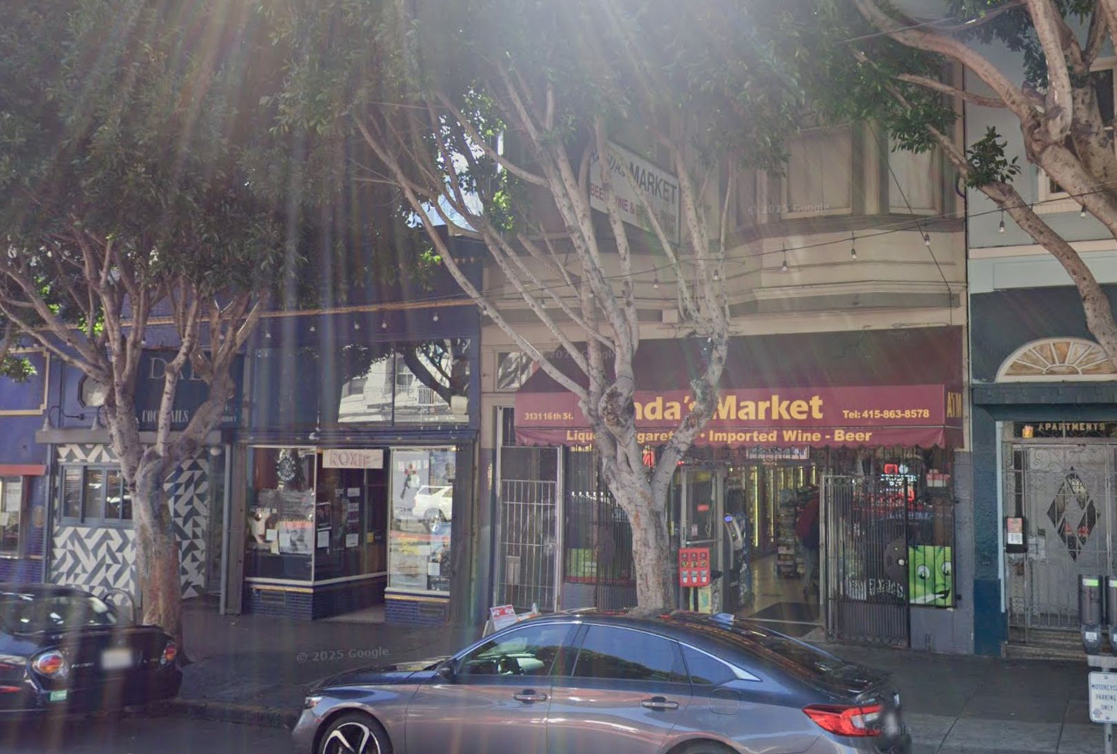 KitKat lived at Randaâs Market with his owner, Mike Zeidan, and was described as a 'one of a kind' cat