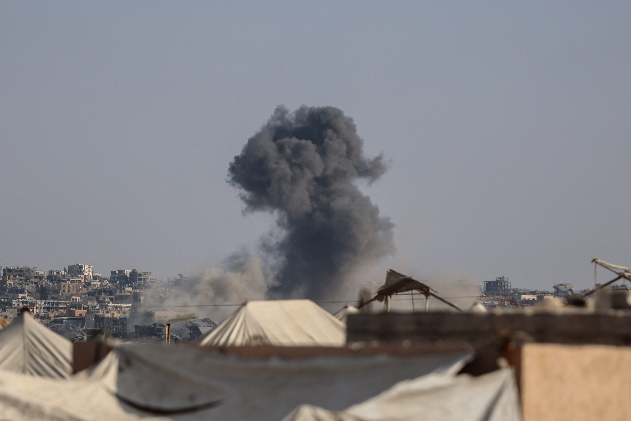 Smoke billows following an Israeli strike in Khan Yunis in the southern Gaza Strip, on 29 September 2025, amid the ongoing conflict