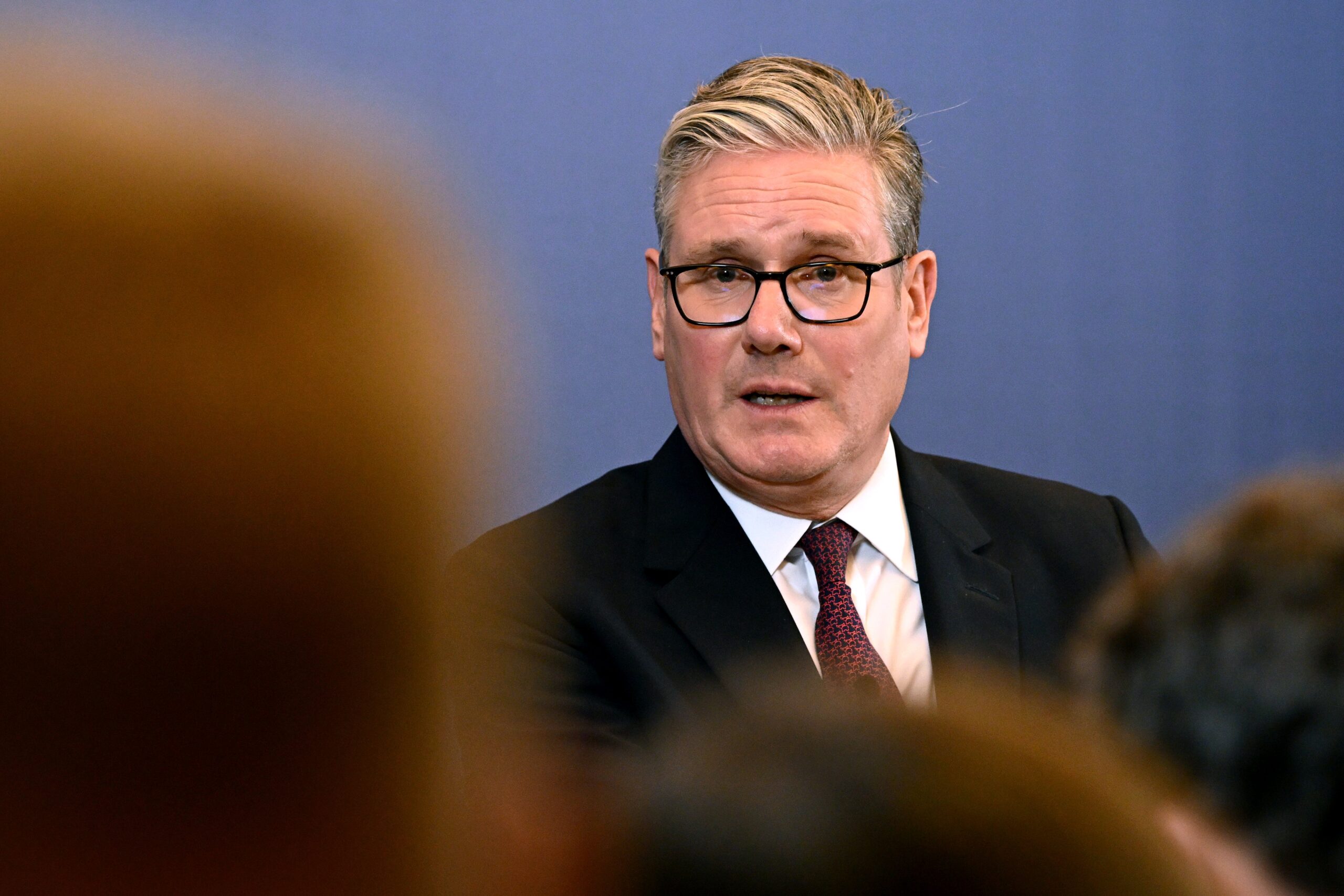 Sir Keir Starmer will attend a peace summit in Egypt on Monday