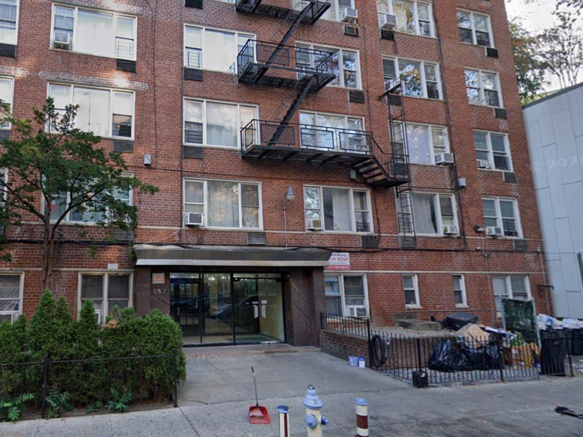 Police arrived at the Flatbush, Brooklyn apartment to find a manâs head and torso in the trash outside the building