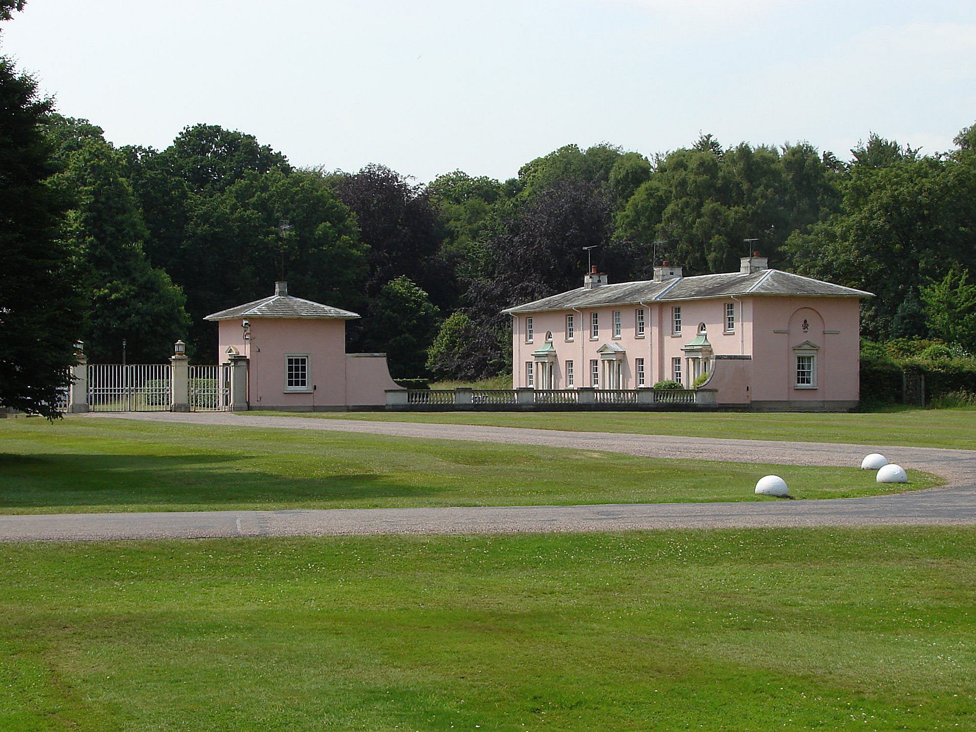 Royal Lodge, a Grade II listed building is located 3.2 miles from Windsor Castle