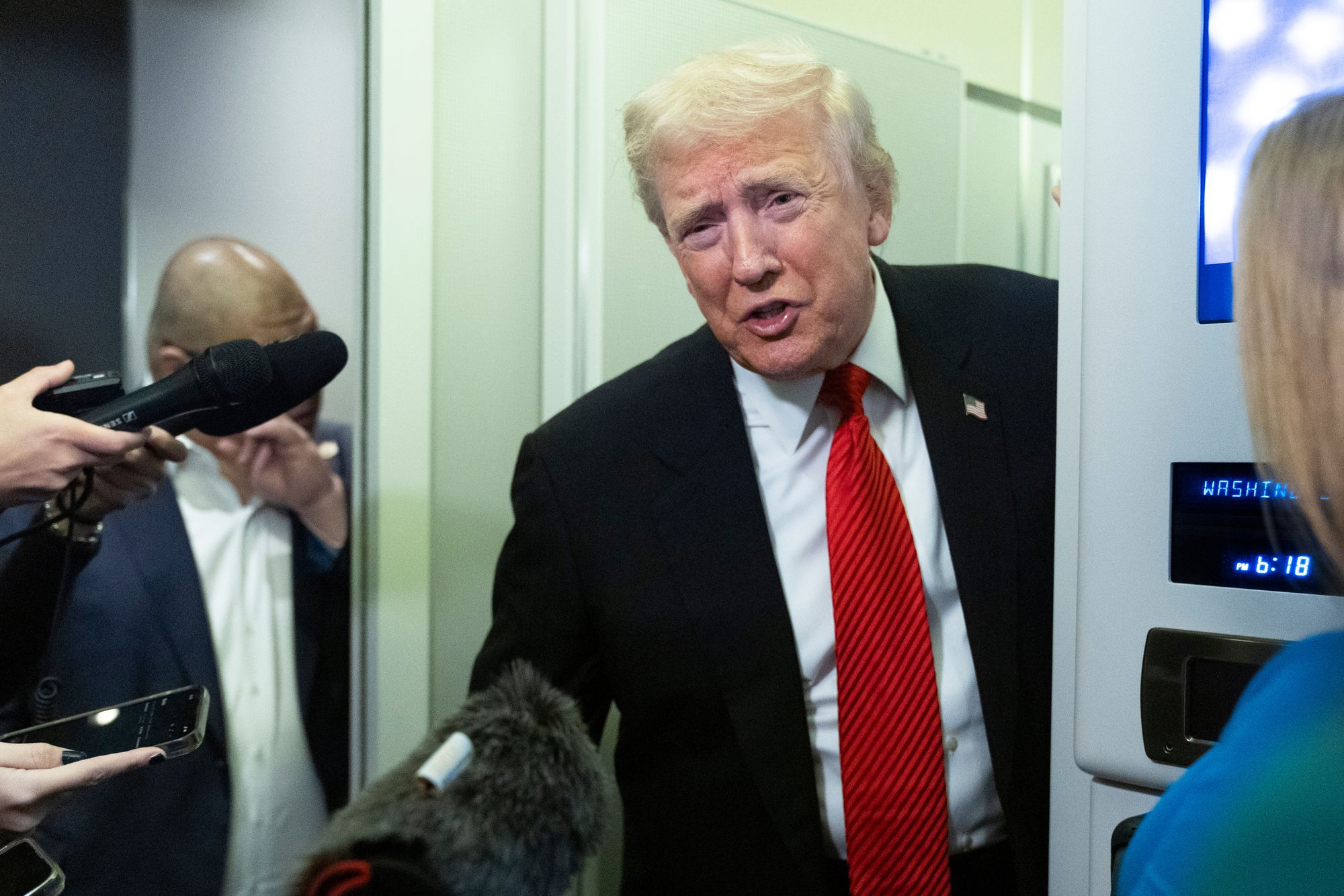 A former White House doctor cast doubt on President Donald Trump and his administration’s claims about his recent MRI scan