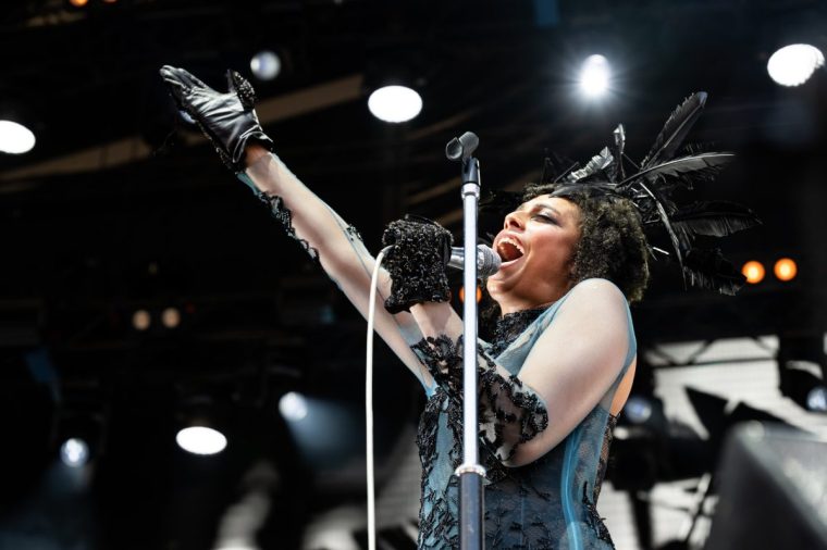 La chanteuse Celeste (Epiphany Waite) au Montreux Jazz Festival le 10 juillet 2025. (Photo by Lionel FLUSIN/Gamma-Rapho via Getty Images)