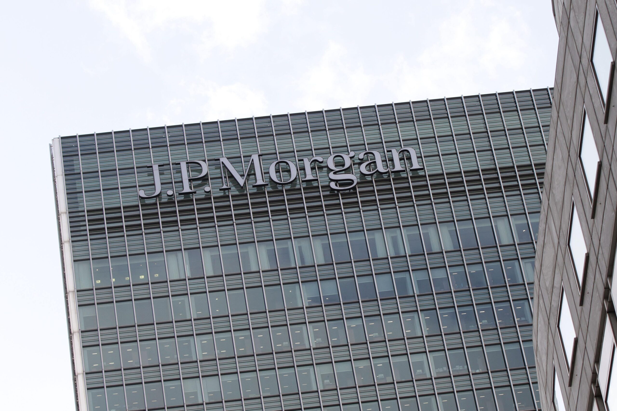 JPMorgan's decision to remain in Canary Wharf is a big win for the financial district