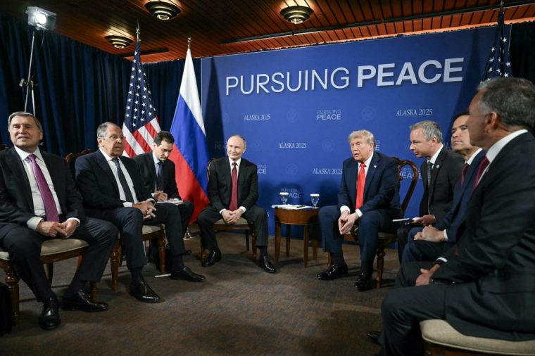 US President Donald Trump (C-R) and Russian President Vladimir Putin (C-L) meet, flanked by Kremlin aide Yuri Ushakov (L), Russian Foreign Minister Sergei Lavrov (2L), US Special Envoy Steve Witkoff (R) and US Secretary of State Marco Rubio (2R), during a US-Russia summit on Ukraine at Joint Base Elmendorf-Richardson in Anchorage, Alaska, on August 15, 2025. (Photo by ANDREW CABALLERO-REYNOLDS / AFP) (Photo by ANDREW CABALLERO-REYNOLDS/AFP via Getty Images)
