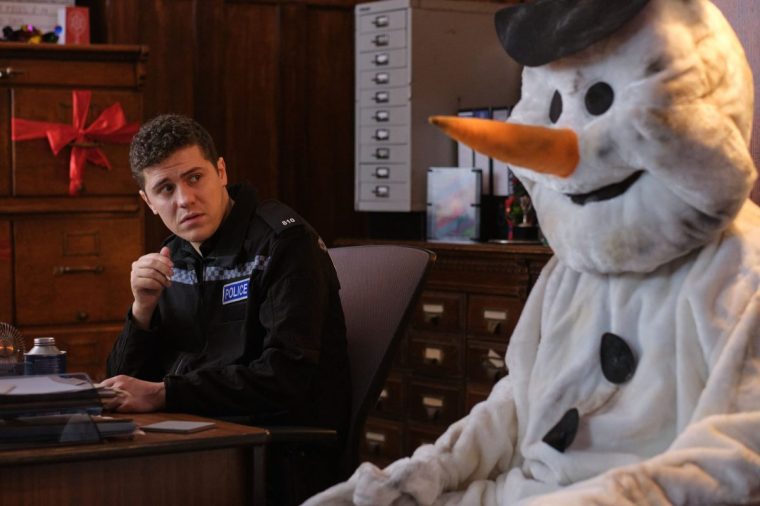 TX DATE:21-12-2025,TX WEEK:51,EMBARGOED UNTIL:04-12-2025 00:00:01,DESCRIPTION:,COPYRIGHT:Red Planet Pictures,CREDIT LINE:BBC / Red Planet Pictures / Joss Barratt