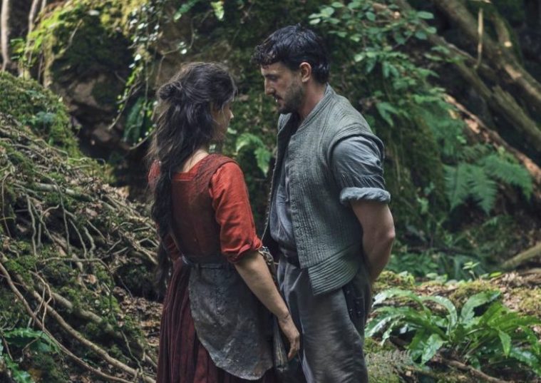 Jessie Buckley and Paul Mescal in 'Hamnet' (Photo: Agata Grzybowska/ Focus Features /AP)