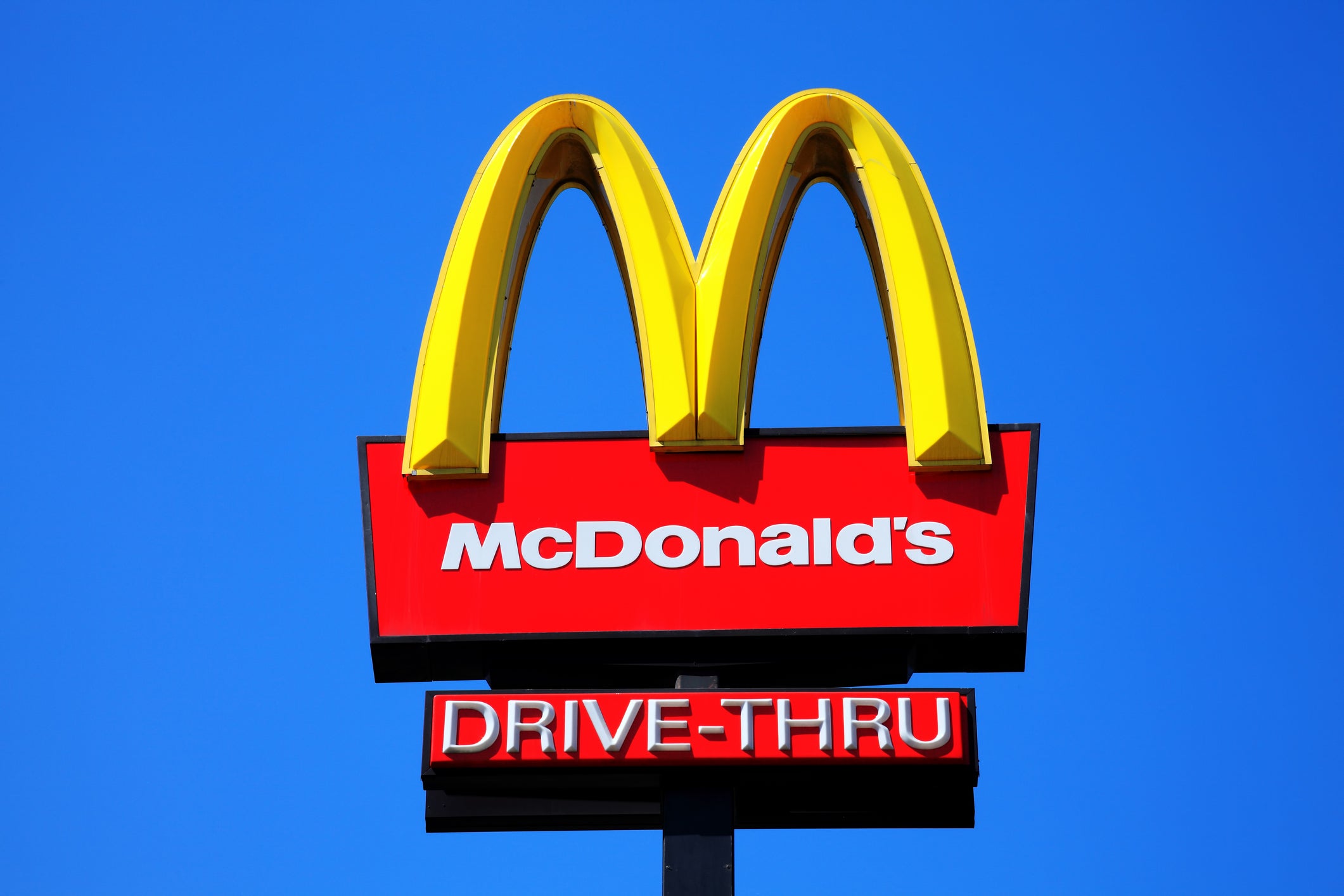 McDonald’s is reportedly getting ready to launch its biggest burger yet in the U.S., the Big Arch, which is popular amongst the fast food chain’s diners abroad